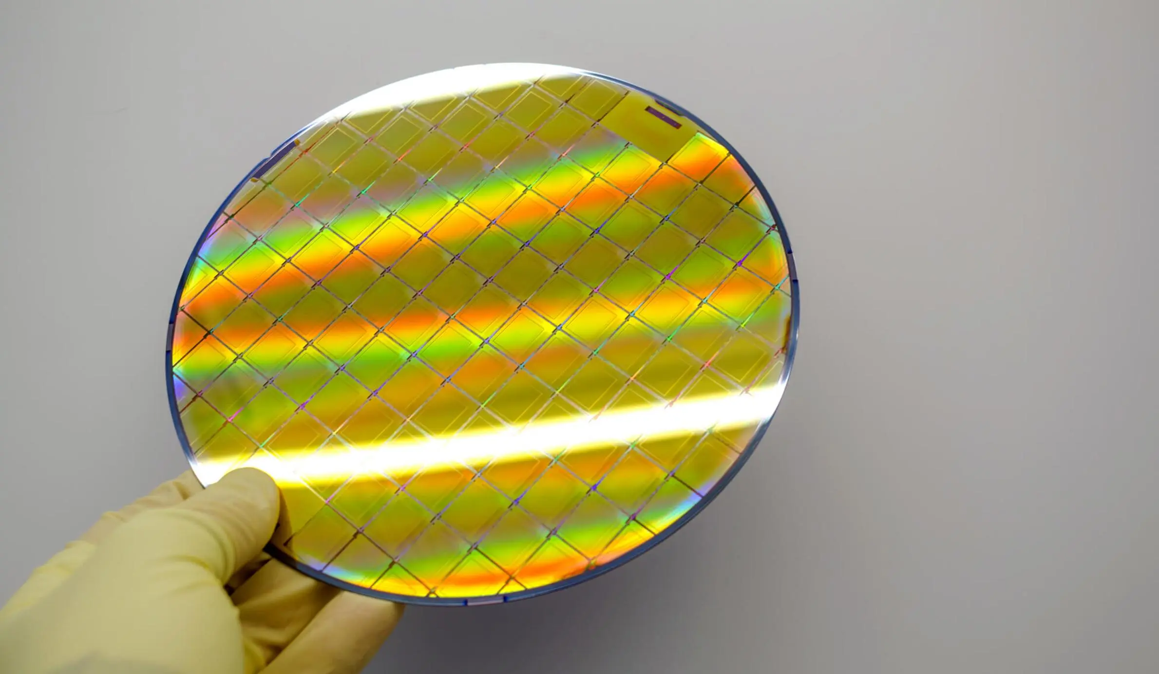 Diamond micropowder particles for precision applications